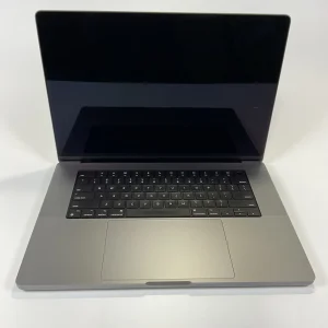 apple macbook pro 16in 2021 open front